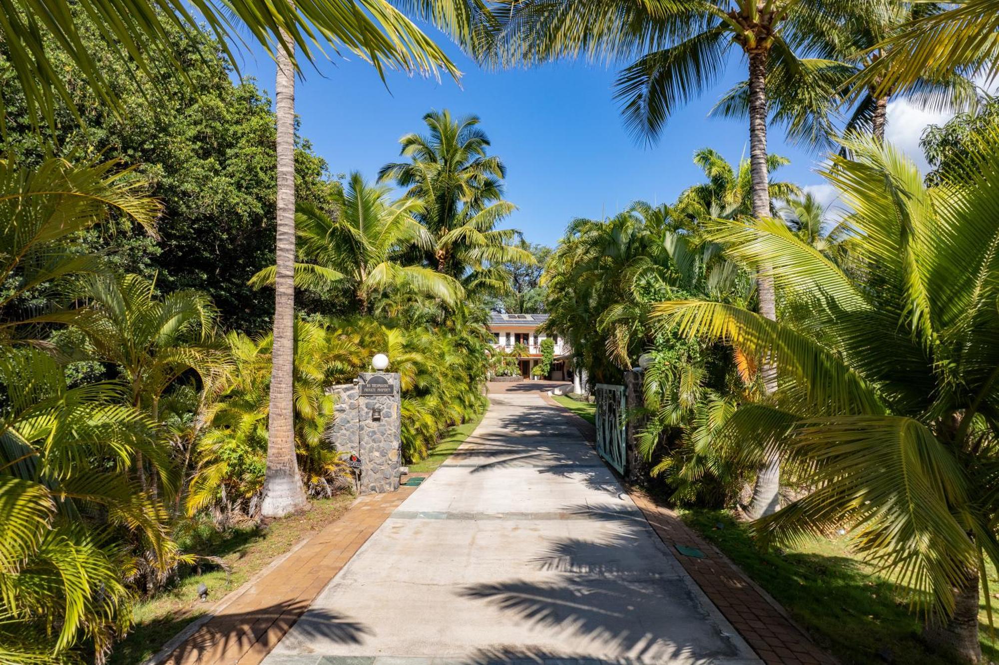 Aloha Aku Bamboo2 Suite - A Serene Retreat By The Shore Кіхеї Екстер'єр фото